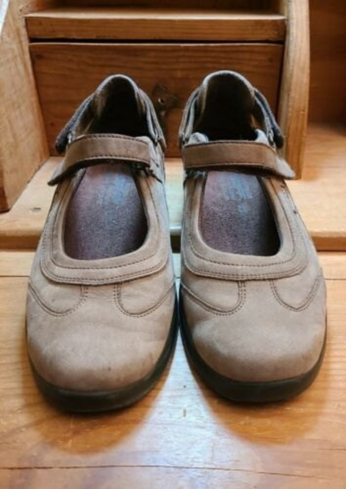 MEPHISTO Runoff Air-Jet System Brown Genuine Leather Mary Janes Womens 9
